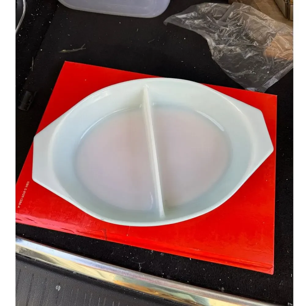 vintage Pyrex Blue Turquoise Snowflake 1.5 Quart Divided Casserole Dish